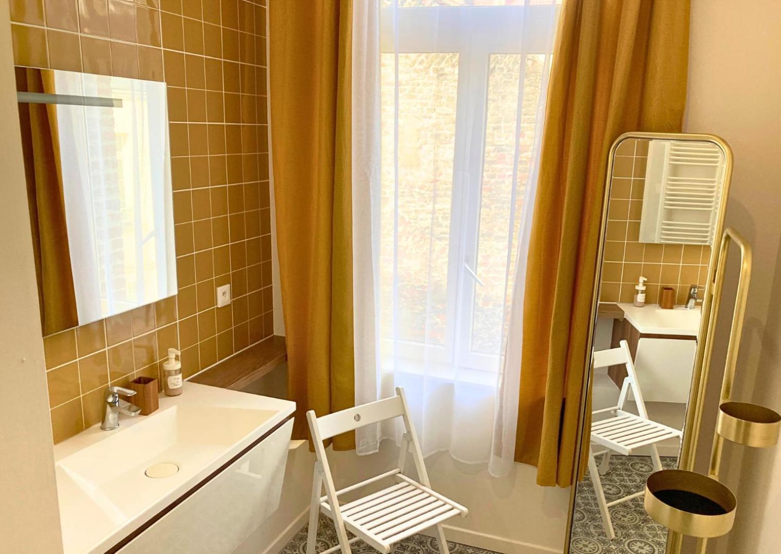 Le Bohemian Chic - 4 Chambres En Hypercentre De Saint-Omer, Ideal Pour Les Groupes エクステリア 写真